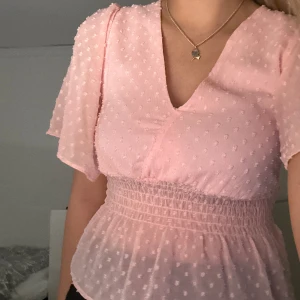 BLUS 💕💕💕💕 -  💕 storlek xs men passar xs/s, bra skick!