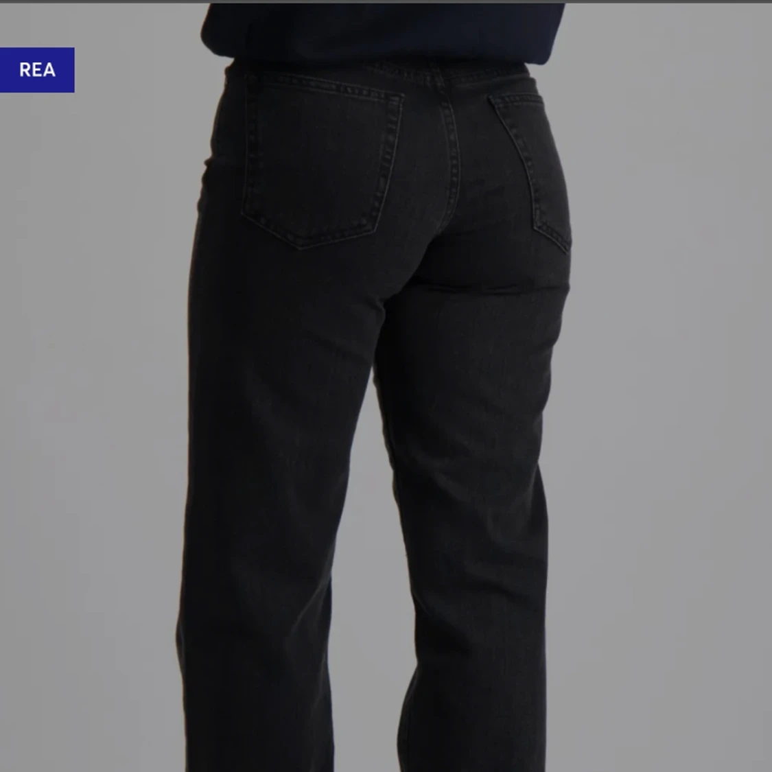 Svarta nadia midrise straight black jeans - märkesjeans - 91