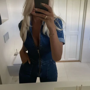 Jeansdress - Fin blå jeansdress som sitter perfekt💋