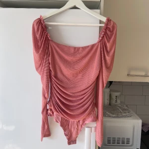 Mesh body  - Superfin mesh body köpt på Nelly.com, använd en gång så verkligen i nyskick 💕