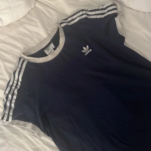 Adidas T shirt - Fräsch adidas T shirt!