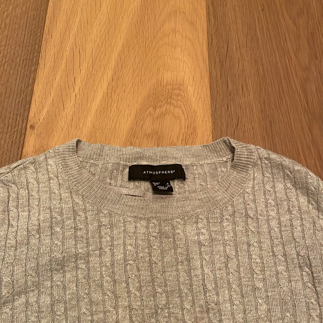 Kabelstickad tight tröja - 90