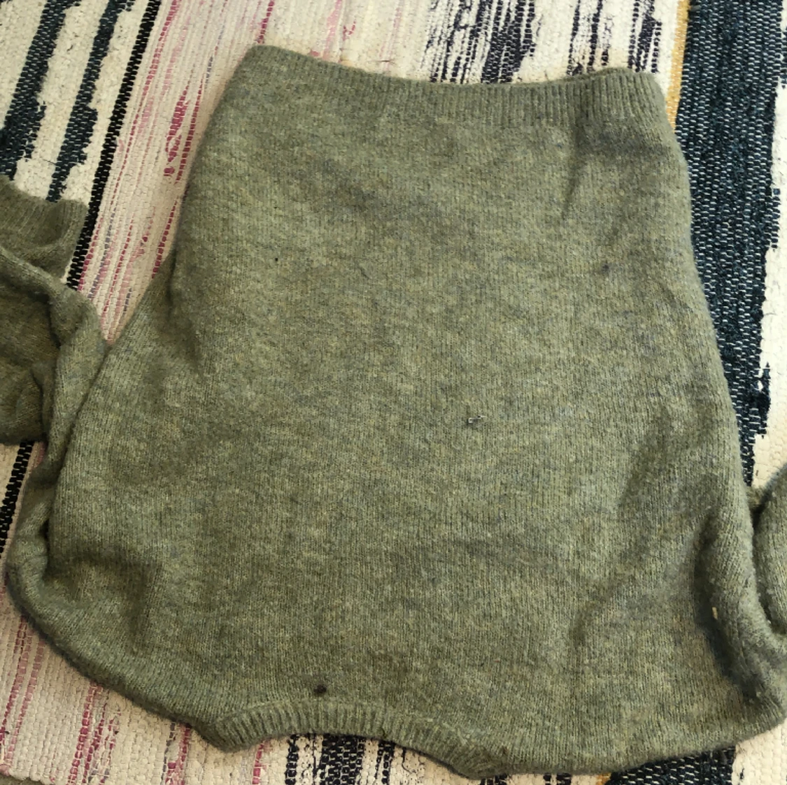 Fin långärmad stickad tröja - 91