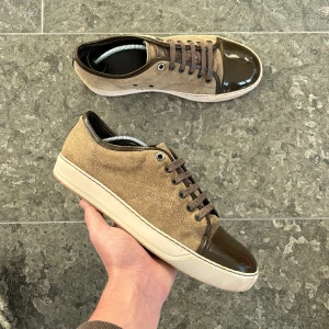 Lanvin - Säljer ett par schyssta lanvins | storlek 6, sitter som 41-42 | skick: 9/10 | OG: inget| pris:  2199kr | frågor? Tvek inte på att kontakta oss!