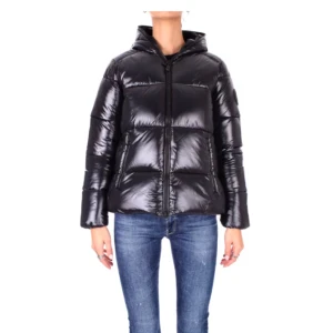 Save the duck jacka  - Säljer denna jacka som använts två gånger pga att jag har redan massor med jackor. Denna är perfekt till vintern men även till våren, den har en effekt av tunn/lätt jacka men är väldigt varm. Save the duck ultra light jacket Nylon 100%  Polyester 100