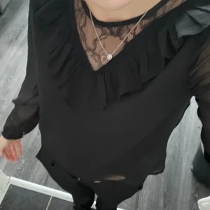 Snygg topp  - Snygg topp från Kappahl, stl 152 Jag har vanligtvis xs/s 