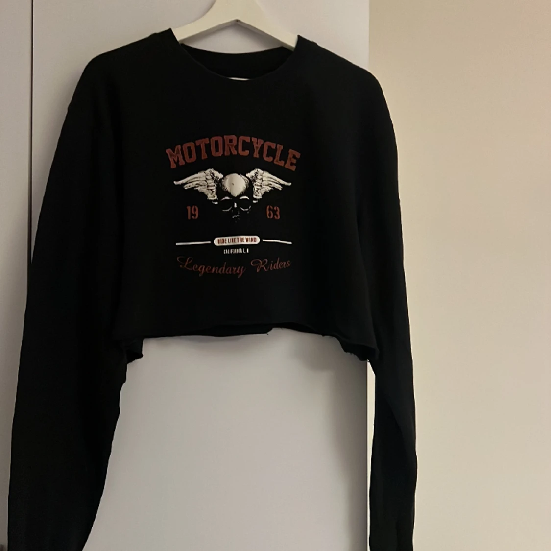 Svart döskalle tröja 