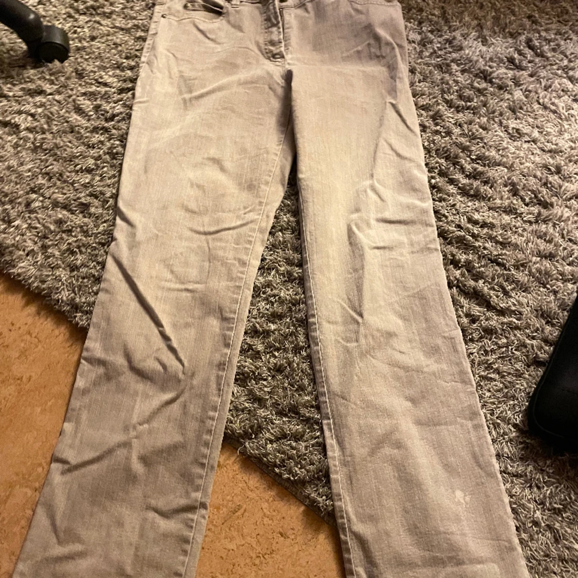 Ljusgråa jeans - 90