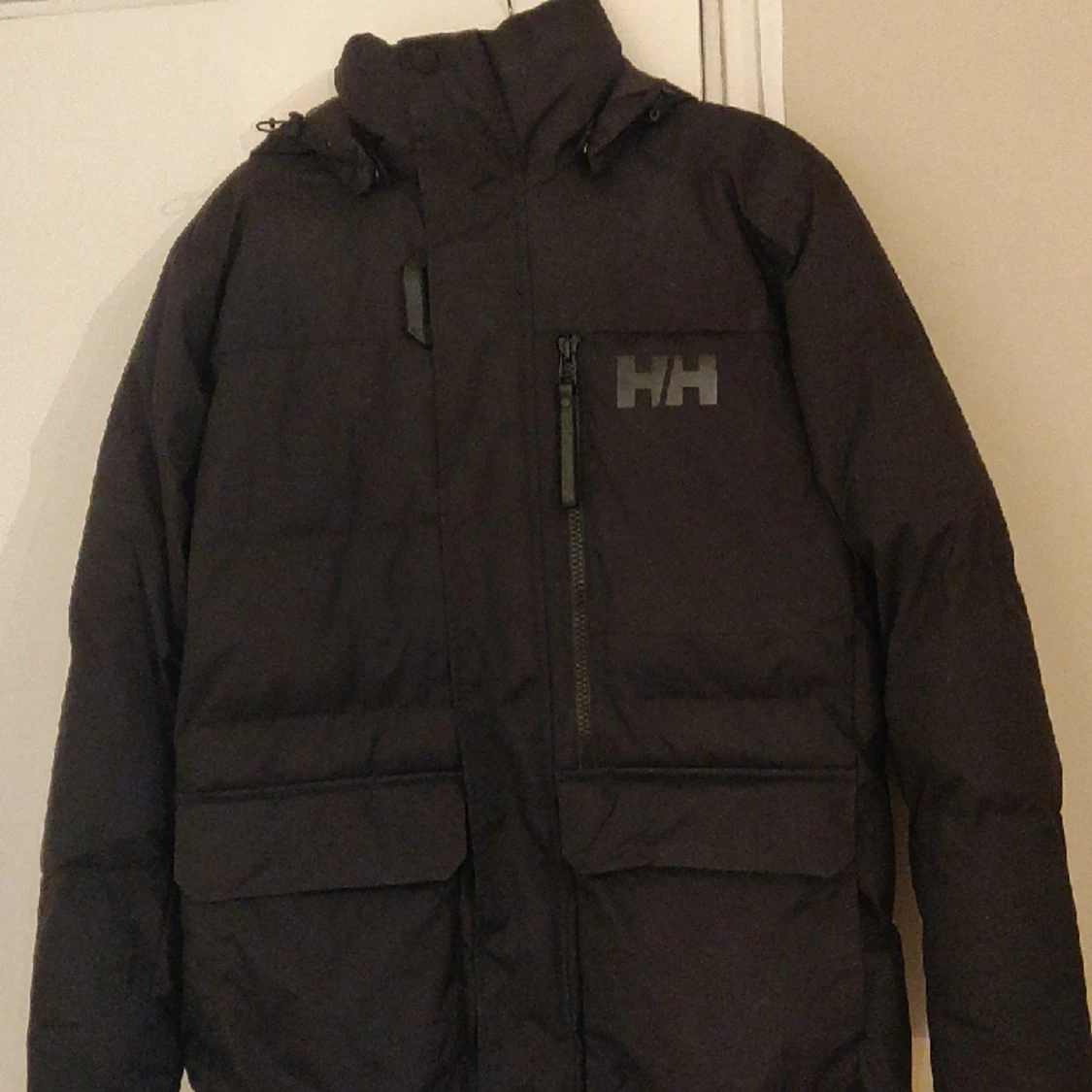 Oanvänd Helly Hansen Vinterjacka