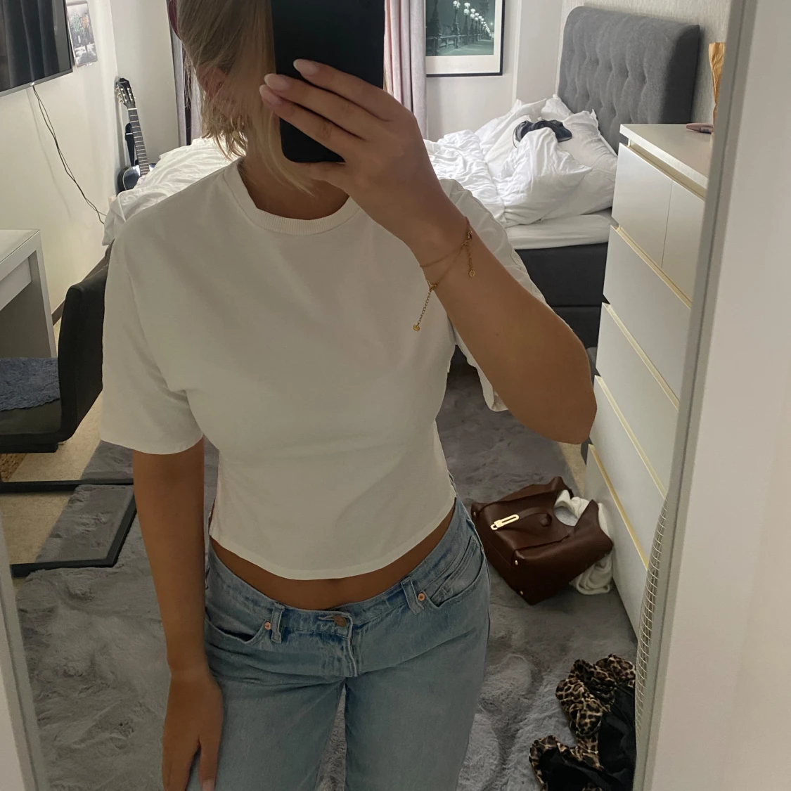 Vit t-shirt med rosett - 90