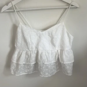 Topp - Söt topp som är förliten