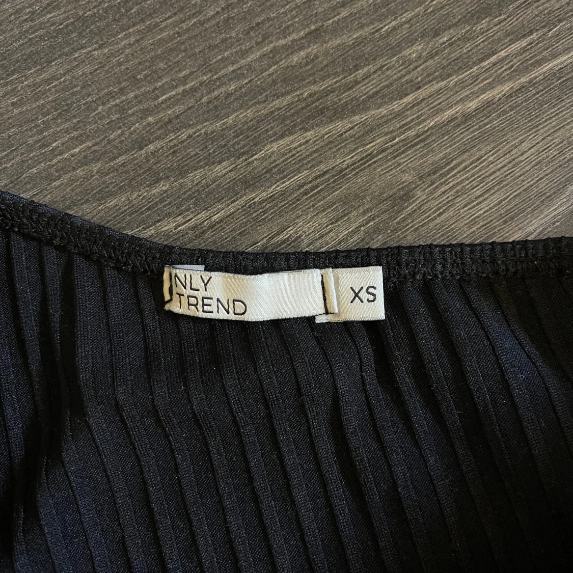 One shoulder tröja  - 91