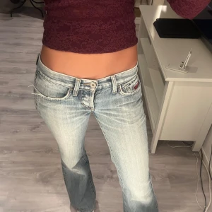 Lågmidjade jeans - Low waist jeans i perfekt skick