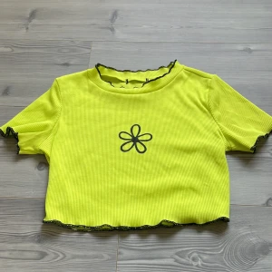 Crop top - Söt liten crop top🌸