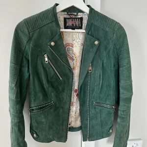 Jofama mockajacka storlek 32  - Aldrig använd. 