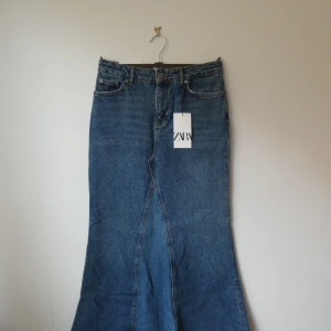 Zara maxikjol - Aldrig använt, nyskick! Verkligen jättefin <3 passar XS/S 