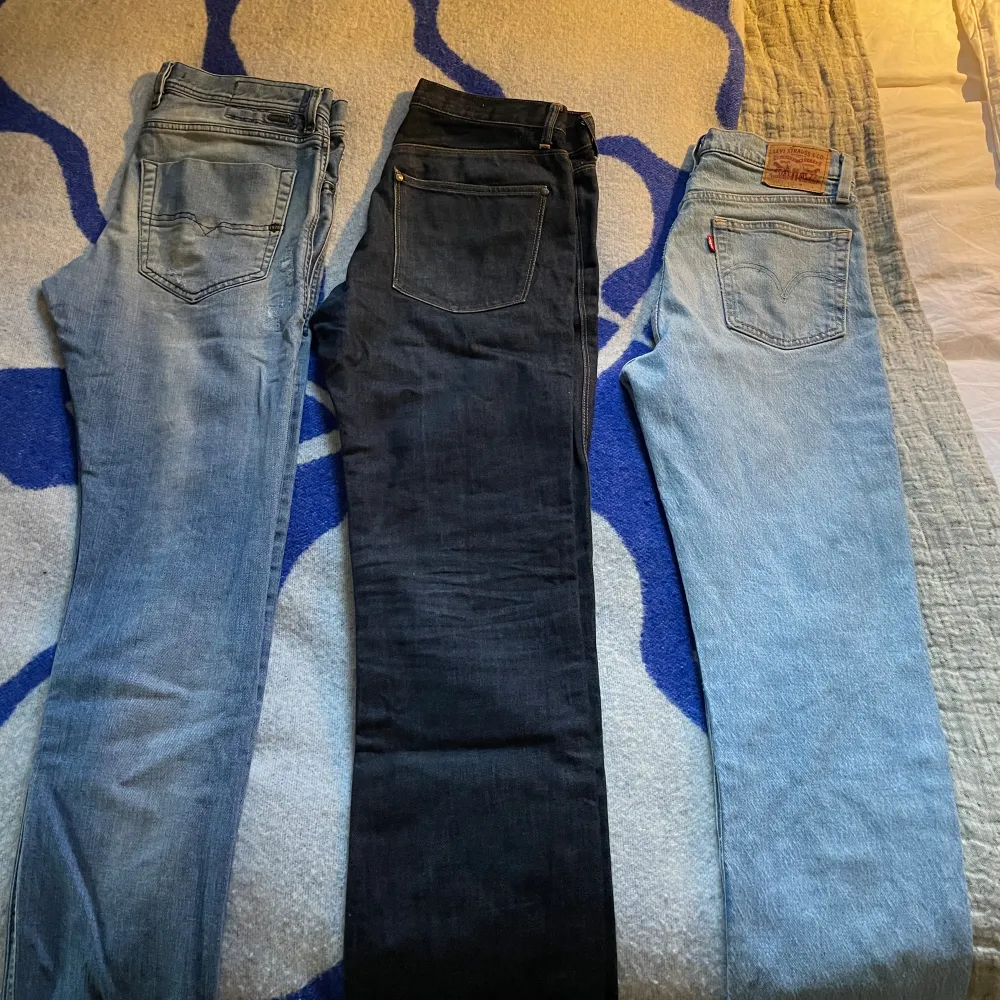 Diesel jeans W31 L32 250kr Acne jeans W31 L32 250kr Levis 501 W28 L28 200kr. Jeans & Byxor.