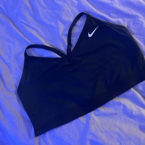 Tränings bh  - Knappast använd 