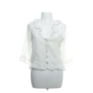 Zara blus - Vit blus ifrån zara, perfelt till vår/sommar