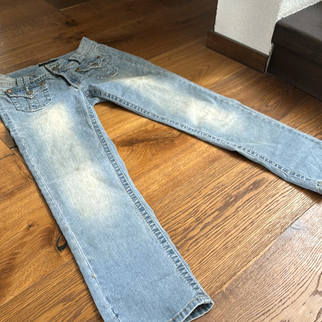 Lågmidjade ljusblåa jeans - 91