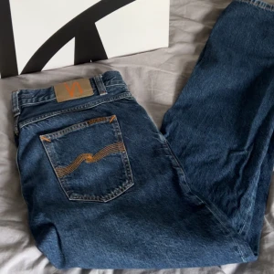 Nudie jeans - Säljer dessa Nudie jeansen i strl W33 L32. Nypris 1600, mitt pris 349. Modell Gritty Jacksson