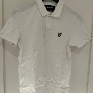 Lyle and scott - Piké från lyle and scott