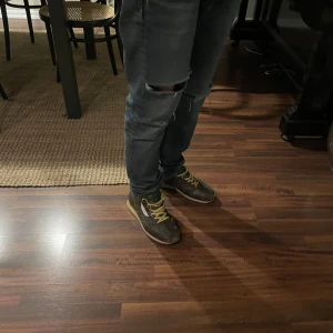  dolce & gabbana skor - Ganska slitna men skitsnygga skor, Inte så bra condition därav priset Riktigt ovanliga 