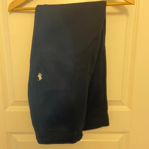 Ralph Lauren byxor  - Säljer då de aldrig kommer till användning. Dom är i bra skick och är endast använda 2 gånger