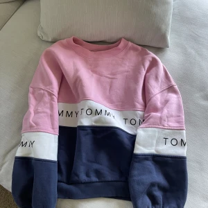 Tröja  - Fint skick 