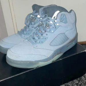 Jordan 5 Bluebird - 5or i strlk 45