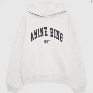 Intressekoll på min Anine bing hoodie i superfint skick! Vill sälja då jag inte använder den så mycket 