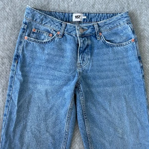 Low waist jeans  - Low waist jeans i modellen icon från lager 157 