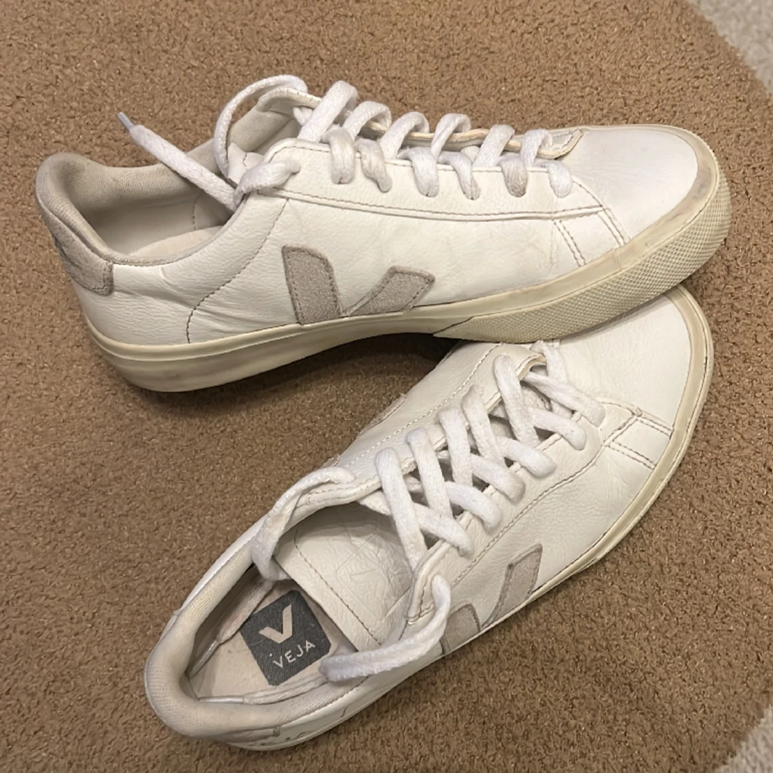 Veja skor i nyskick  - 90