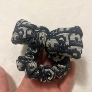 Dior scrunchie - Dior scrunchie