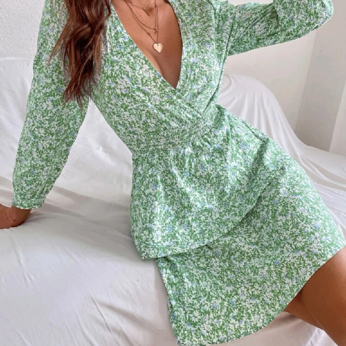 Grön blommig sommarklänning 