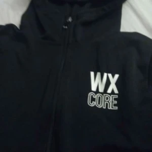 WX CORE - Finn tröja med bra pris - kan hå net i pris - storlek 10 till 12