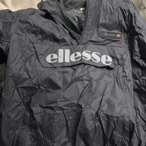 Ellesse jacka - Jacka i storlek s svart 