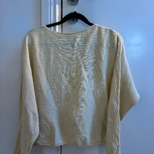  långärmad tröja - Långärmad lite genomskinlig fin söt tröja