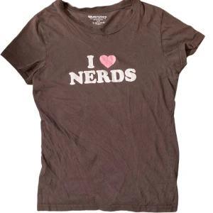 I 💗 Nerds T-shirt  - Så fin baby tee! Skriv för fler bilder eller frågor 💗