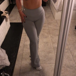 Yoga pant  - Yoga pant/ tränings byxor, EXTREMT sköna och så värt att ha ett par❤️ använt 1 gång 