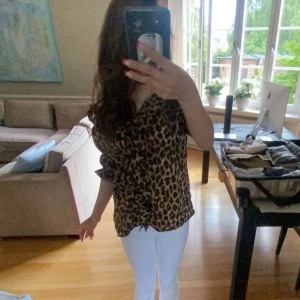 Leopard blus  - Super fin leopard blus skriv till mig för fler bilder på den!💗