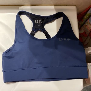 Sportbh - Sportbh i bra skick, exklusive frakt