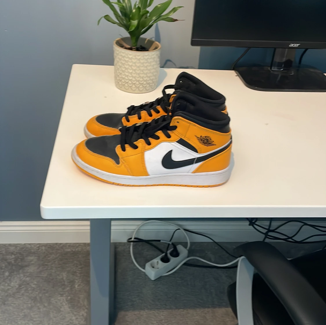 Hej säljer ett par j1 - 91