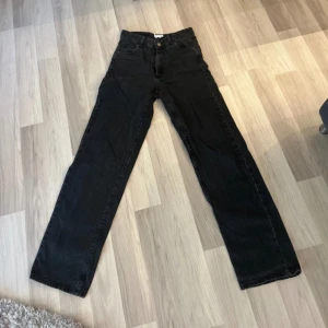 Jeans - Jeans ifrån berskha 
