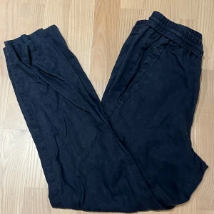 SKAGEN CLOTHING LINNEBYXOR - Feta linnebyxor som passar utmärkt för sommarn. Skick 7/10. 