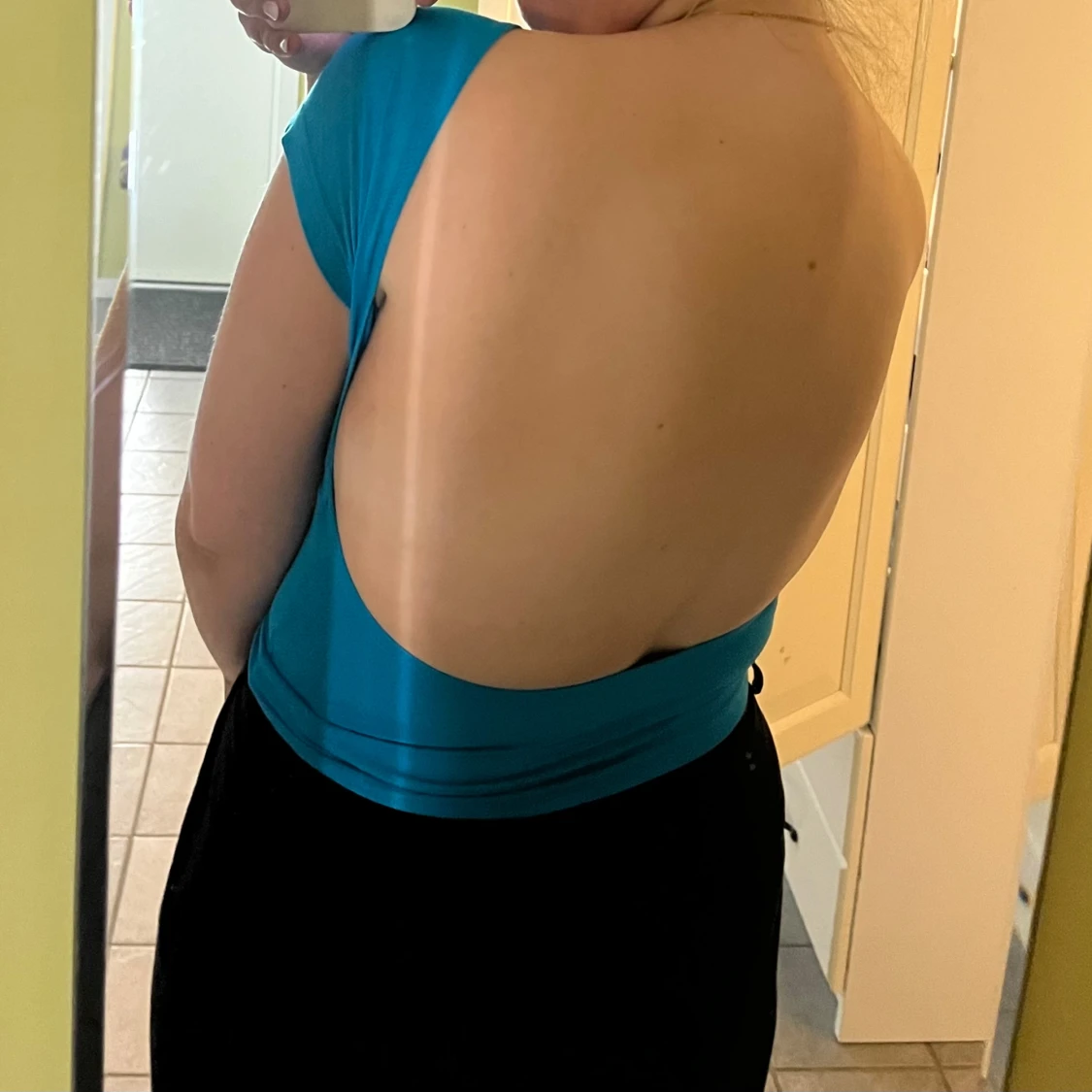 Blå topp m djup rygg🦋 - 92