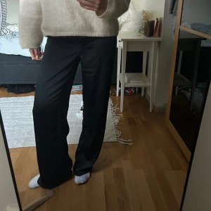 Satinbyxor - Aldrig använda lappen finns kvar