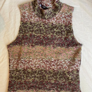 Topp - Så fin topp! Frakt tillkommer🎀🌸