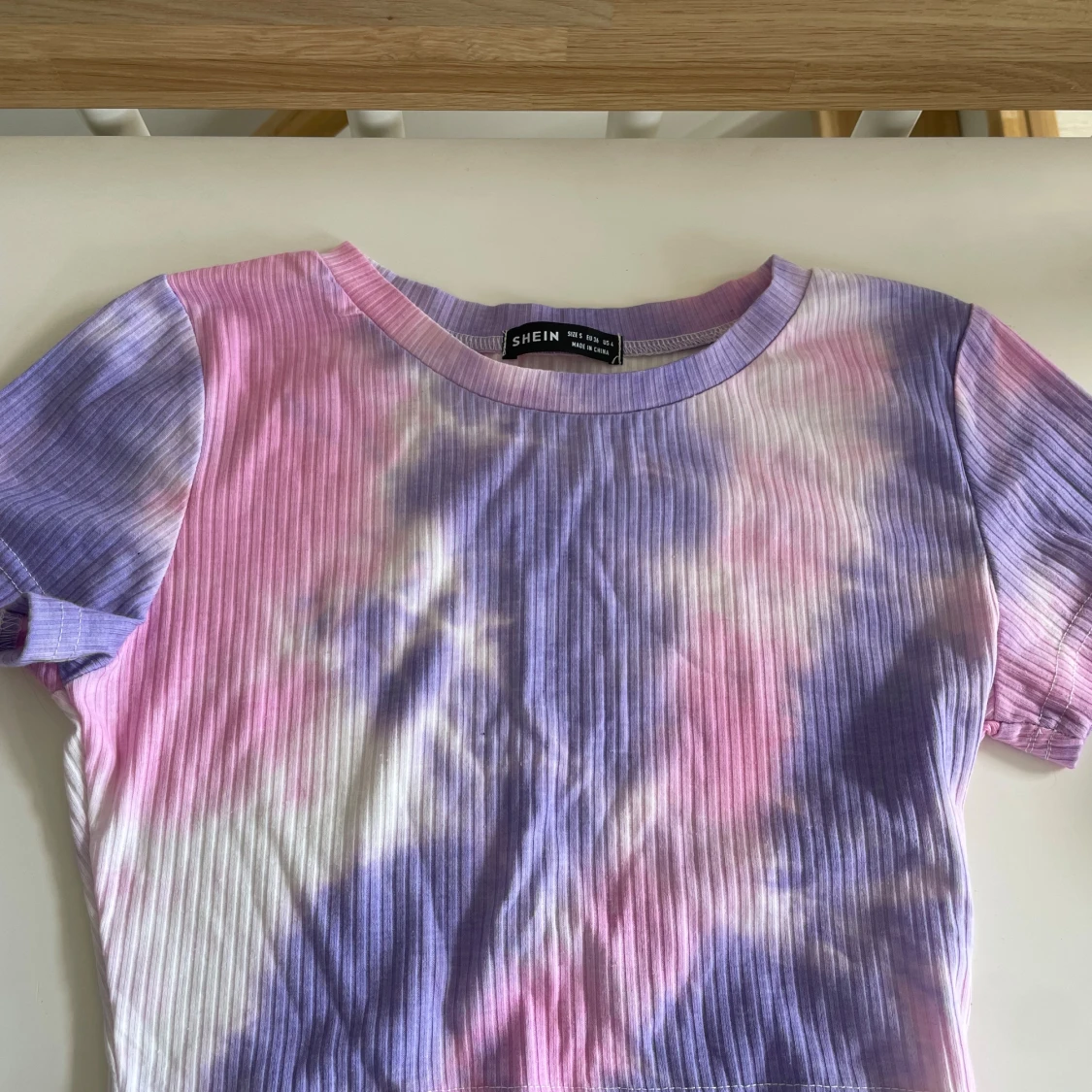 Ribbad t-shirt från Shein - 92