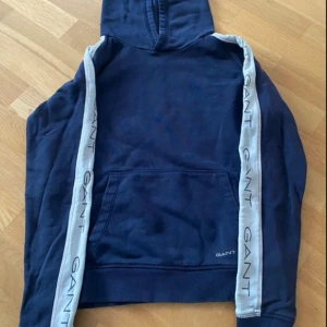 Gant set  - Använd några gånger stolek 170 för barn tjejer och killar 